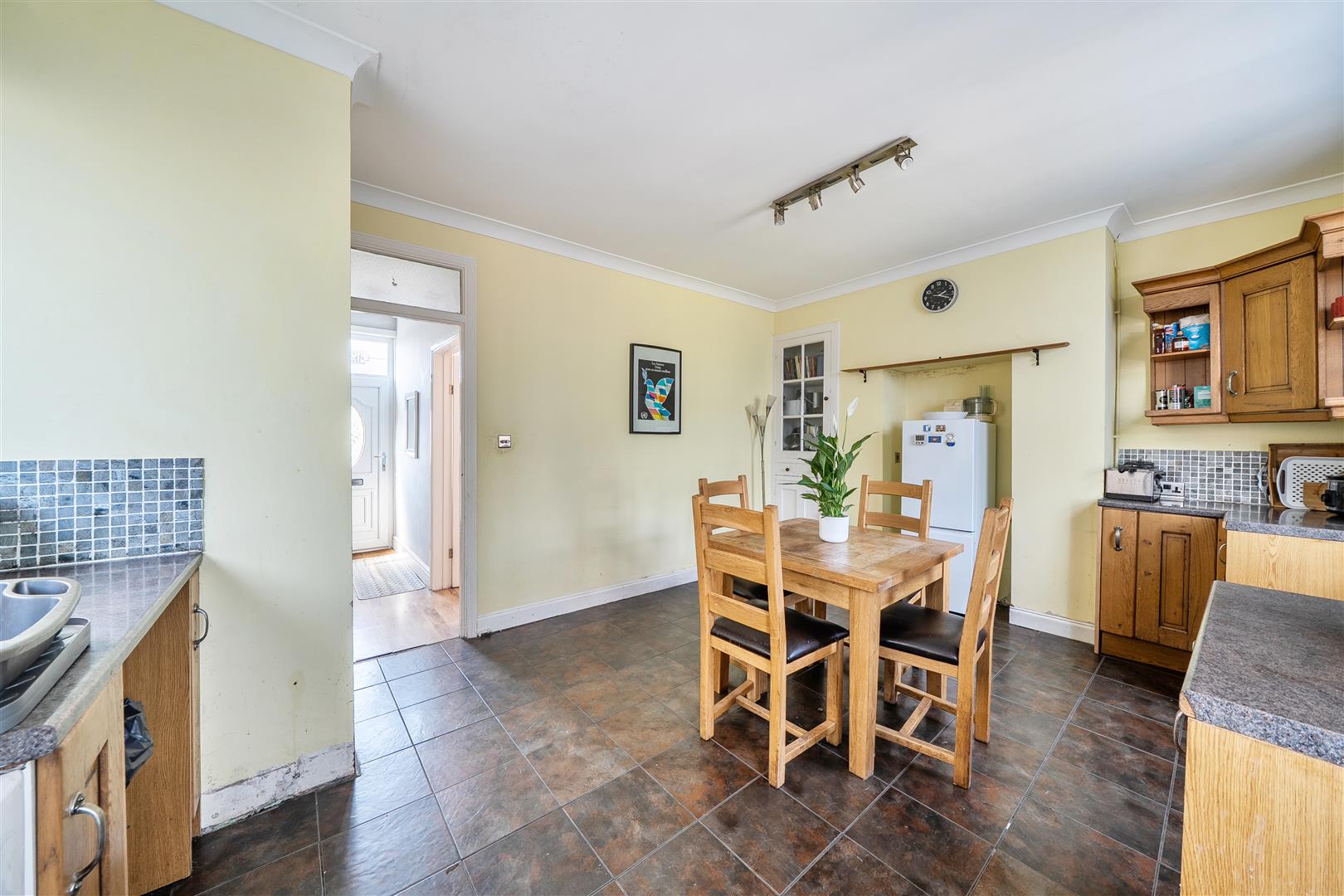 Middle Road, Gendros, Swansea, SA5 8EQ